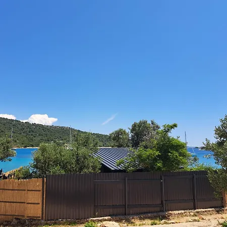 House Salty Kisses Murter