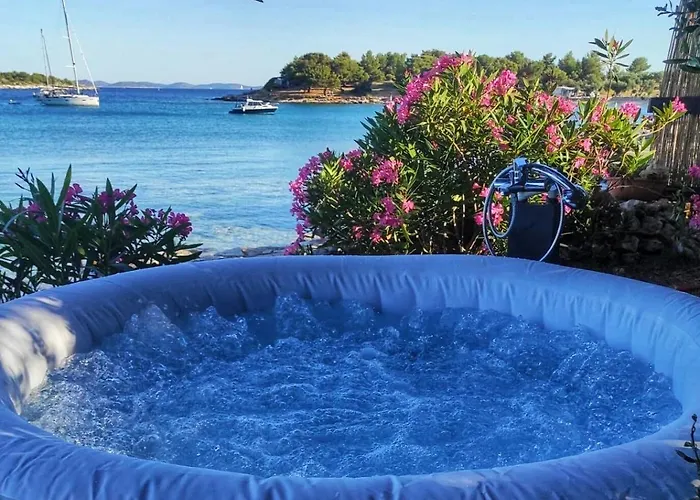 House Salty Kisses *